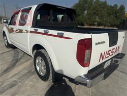 نيسان نافارا